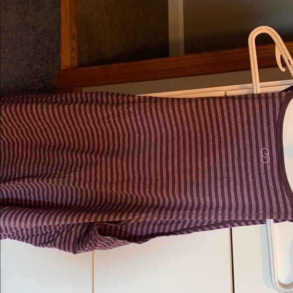 CALIA by carrie underwood tank! - Picture 3 of 4